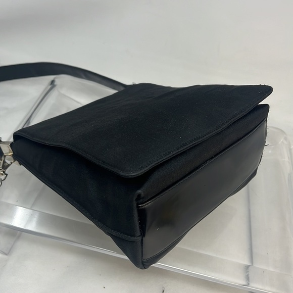 Vintage 1990’s Gucci Satin and Leather Shoulder Bag - Picture 10 of 16